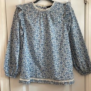 J. Crew Blue/White floral with stripe flutter sleeve blouse XS NWOT